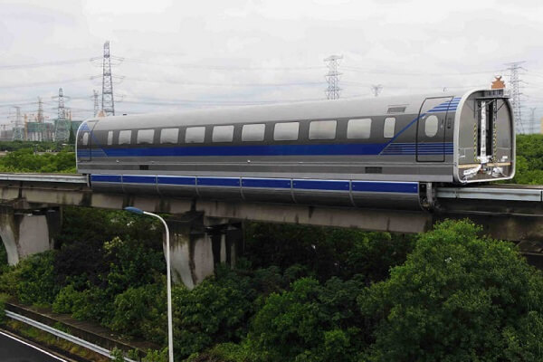 China tested high speed maglev train prototype at 600 kmph speed