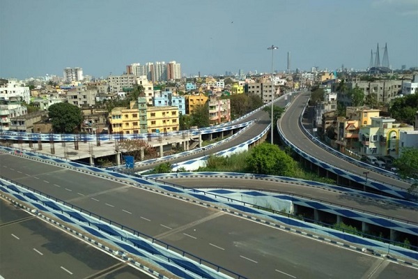 MoRTH Minister reviews progress of India’s first Grade- Separated Urban Expressway