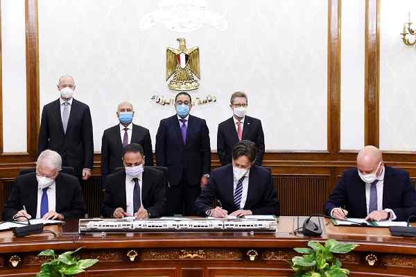 Egypt signs USD 3 billion contract with Siemens Mobility for Turnkey Rail System