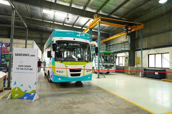 Sentient Labs unveils India's first zero-emission hydrogen fuel cell bus