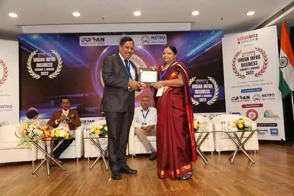 DULT Commissioner Manjula V conferred as Most Innovative Urban Mobility Leader Award 2022